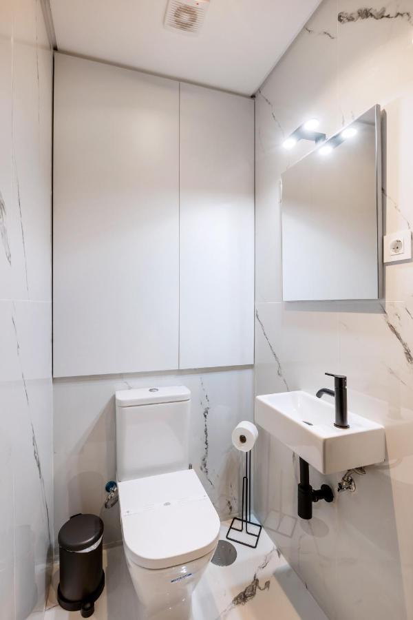 Camoes Downtown With Parking Apartment Porto Bagian luar foto